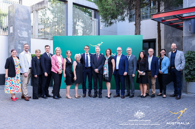 Australian apple industry celebrates new chapter in China